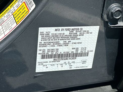 Used 2021 Ford EcoSport Titanium FWD image 33