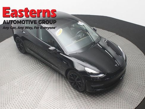 Used 2023 Tesla Model 3 Standard Range RWD image 3