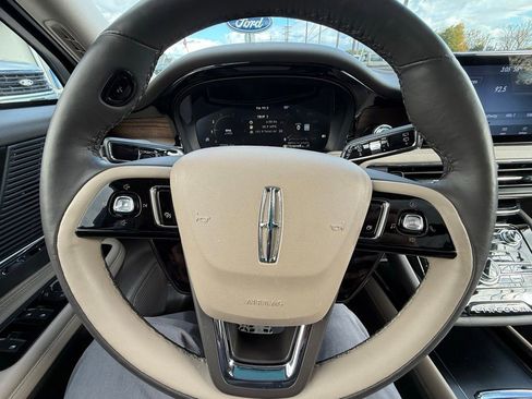 Used 2022 Lincoln Corsair Reserve w/ Equipment Group 201A image 26