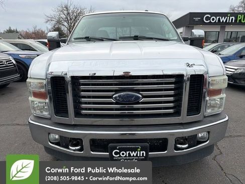 Used 2010 Ford F350 Lariat image 2
