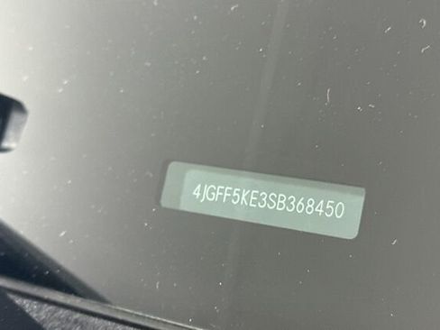 Certified 2025 Mercedes-Benz GLS 450 4MATIC image 35