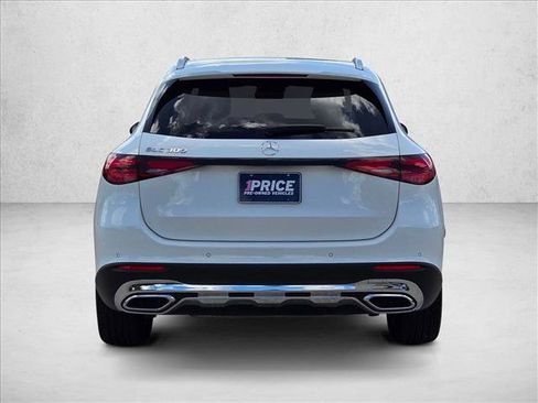 Used 2024 Mercedes-Benz GLC 300 image 6