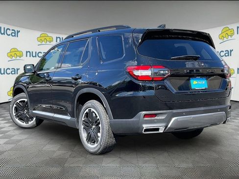 New 2026 Honda Pilot Touring image 5