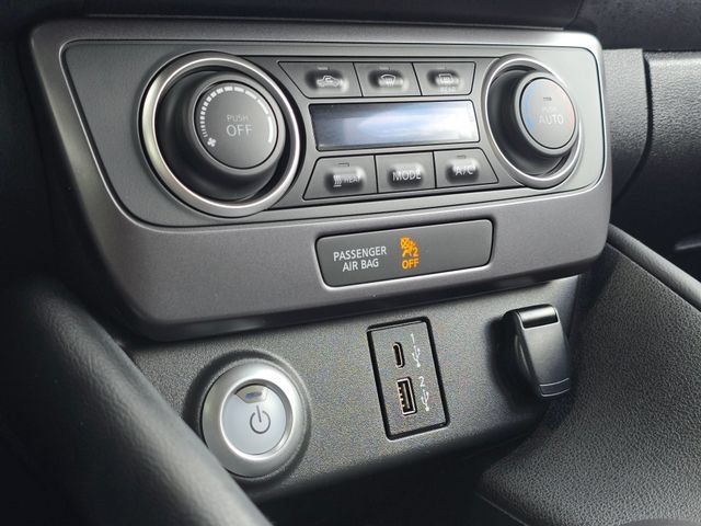 Used 2025 Nissan Leaf S FWD image 27