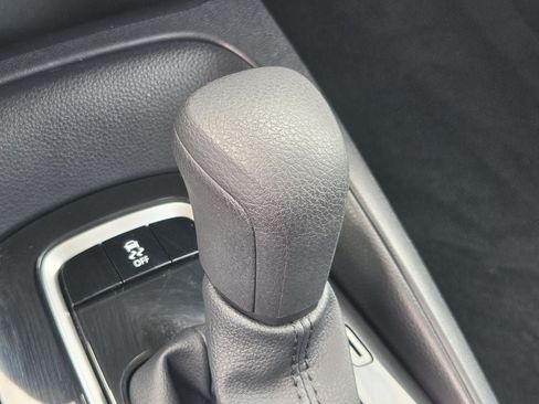 Used 2026 Toyota Corolla LE FWD image 20