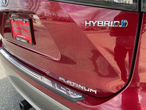 Used 2022 Toyota Highlander Limited AWD/4WD image 10
