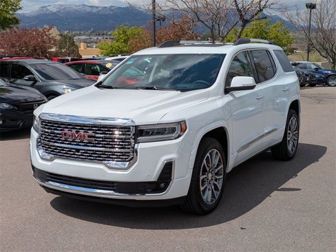 Used 2023 GMC Acadia Denali w/ Trailering Package image 8