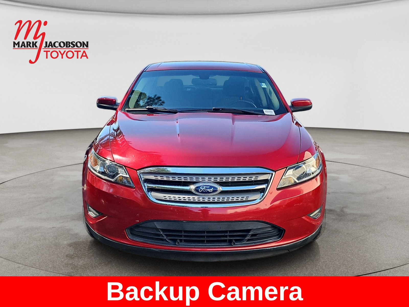 Used 2011 Ford Taurus SEL FWD image 2