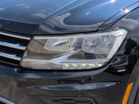 Used 2021 Volkswagen Tiguan S FWD image 11