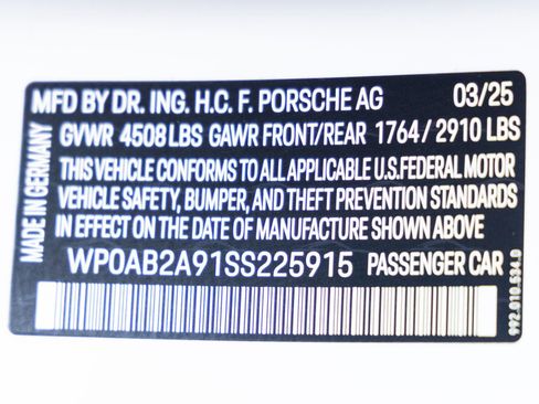 Certified 2025 Porsche 911 Carrera GTS RWD image 35