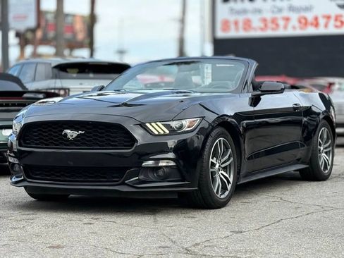Used 2016 Ford Mustang Premium image 4