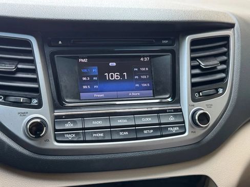 Used 2017 Hyundai Tucson SE w/ SE Popular Package 02 FWD image 30