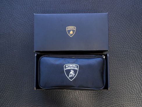 Used 2023 Lamborghini Urus Performante AWD/4WD image 34