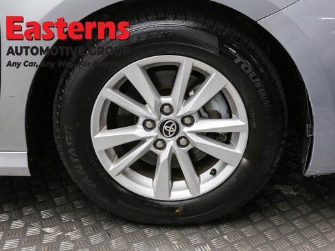 Used 2025 Toyota Camry LE FWD image 31