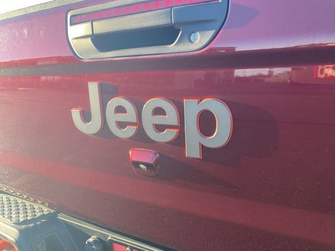 Used 2021 Jeep Gladiator Mojave image 41