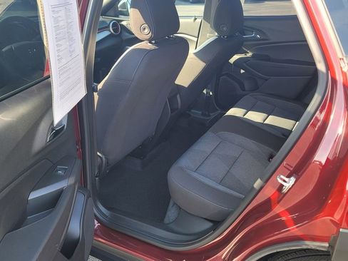 Used 2024 Chevrolet Trax RS w/ Driver Confidence Package image 25