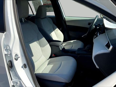 Used 2026 Toyota Corolla Cross L FWD image 10