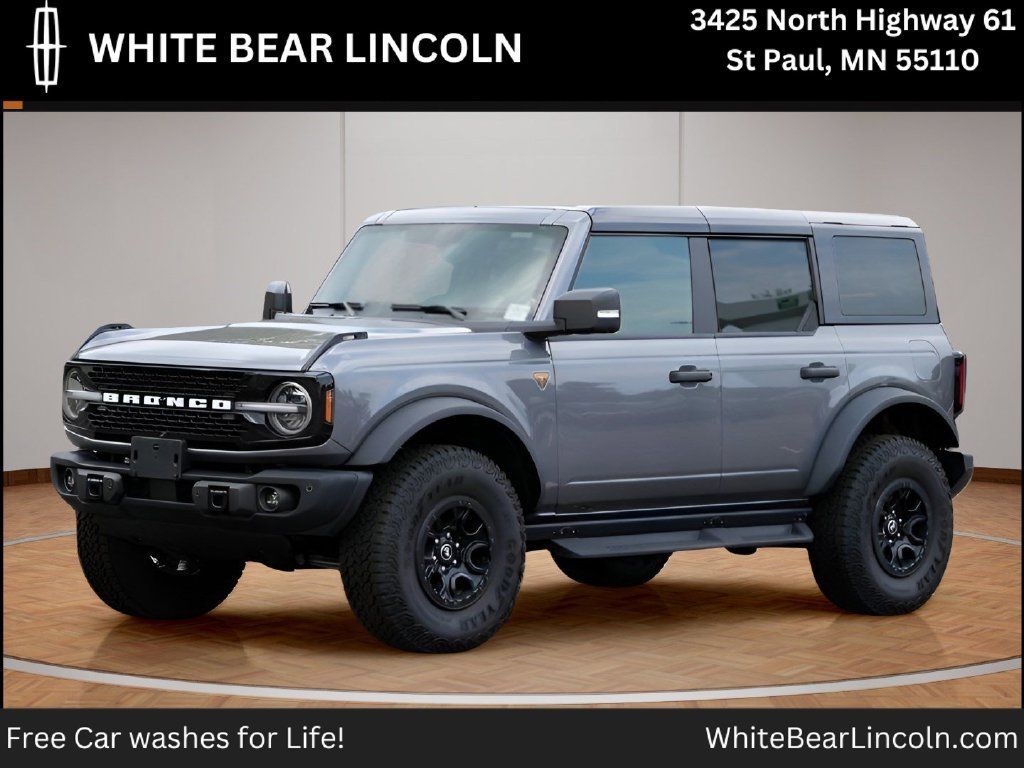 Used 2025 Ford Bronco Badlands AWD/4WD image 1