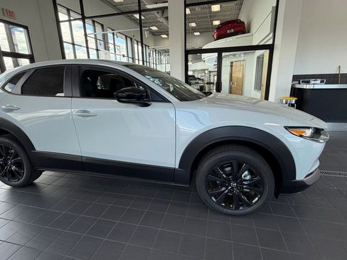 New 2026 MAZDA CX-30 AWD 2.5 S w/ Select Sport Pkg image 2