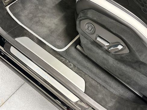 Used 2024 Lamborghini Urus Performante image 22