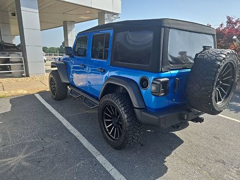 Used 2024 Jeep Wrangler Unlimited Sport AWD/4WD image 8