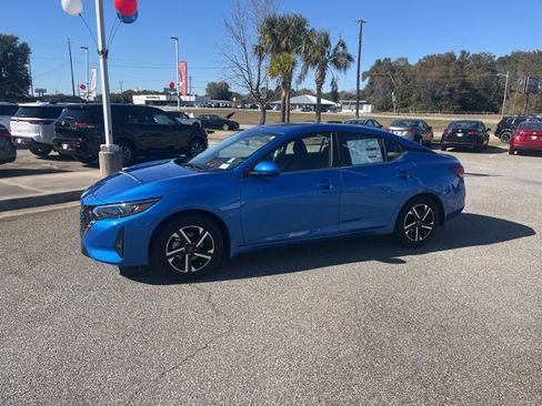 Used 2025 Nissan Sentra SV w/ All-Weather Package image 3