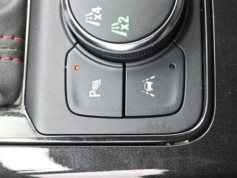 Used 2020 Chevrolet Blazer RS image 31