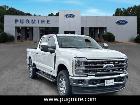 New 2025 Ford F250 Lariat w/ Chrome Package image 1