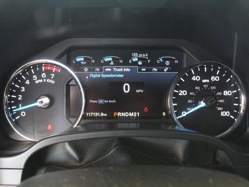 Used 2019 Ford F250 Lariat w/ Lariat Value Package AWD/4WD image 36