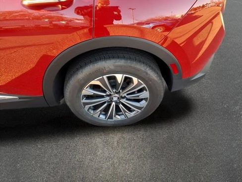 Used 2025 Buick Envision Preferred AWD/4WD image 20