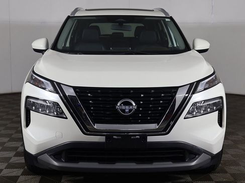 Used 2023 Nissan Rogue SV w/ SV Premium B Package image 11