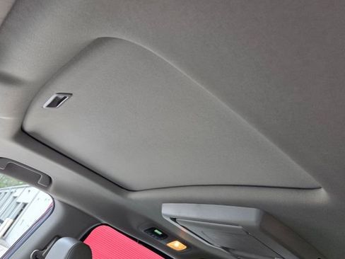 Used 2018 Honda Odyssey Touring image 20