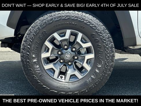 Used 2023 Toyota Tacoma TRD Off-Road AWD/4WD image 35