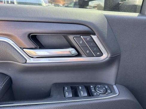 Used 2024 GMC Sierra 2500 Denali w/ Denali Reserve Package image 26