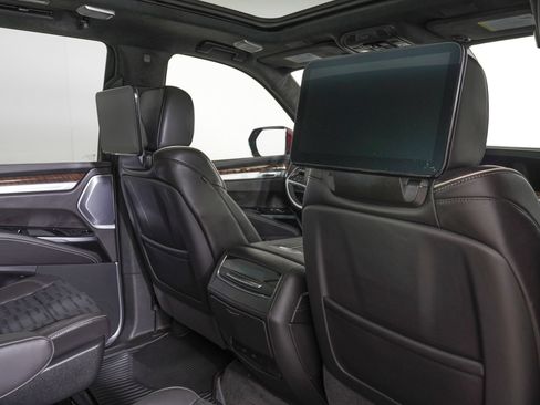 Used 2026 Cadillac Escalade Platinum Sport w/ LPO, ONYX Package AWD/4WD image 12