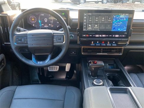 Used 2024 GMC Hummer EV 3X w/ LPO, Illumination Package image 8