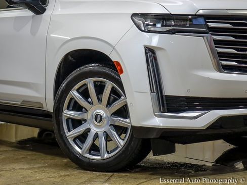 Certified 2023 Cadillac Escalade ESV Premium Luxury Platinum w/ Heavy-Duty Trailer Package image 3