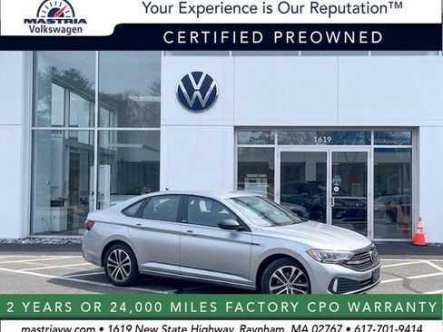 Certified 2023 Volkswagen Jetta Sport FWD image 1