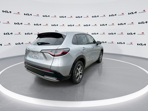 Used 2023 Honda HR-V EX-L image 8
