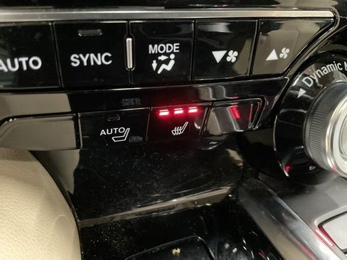 Used 2022 Acura MDX SH-AWD image 38