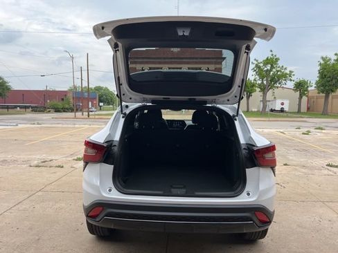 New 2026 Chevrolet Trax RS FWD image 5