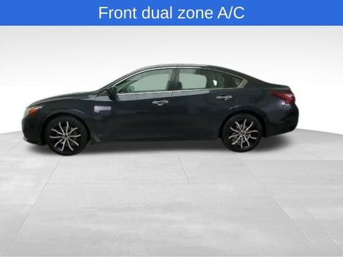 Used 2018 Nissan Altima 2.5 SV image 3