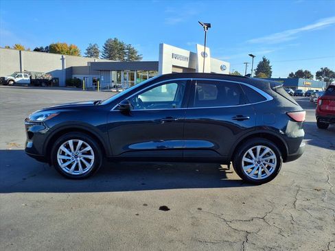 Certified 2022 Ford Escape Titanium w/ Titanium Elite Package image 10