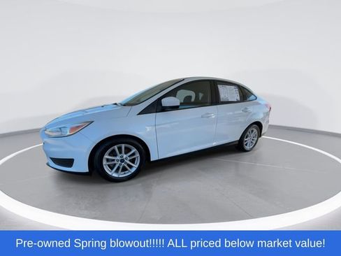 Used 2018 Ford Focus SE FWD image 5