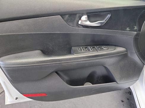 Used 2022 Kia Forte GT-Line FWD image 13