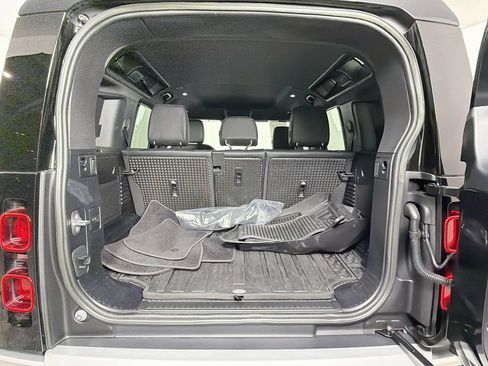 Certified 2023 Land Rover Defender 110 S AWD/4WD image 27
