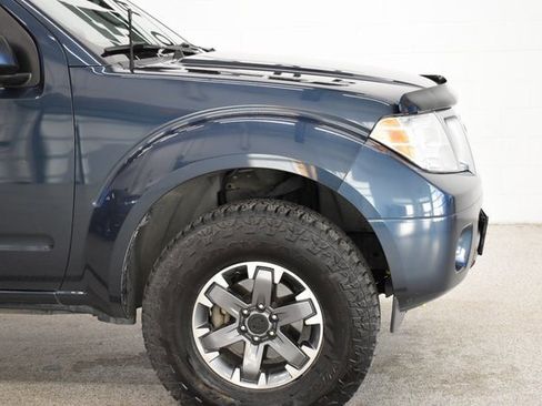 Used 2016 Nissan Frontier Desert Runner image 13