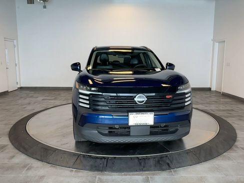 Used 2025 Nissan Kicks SR AWD/4WD image 3
