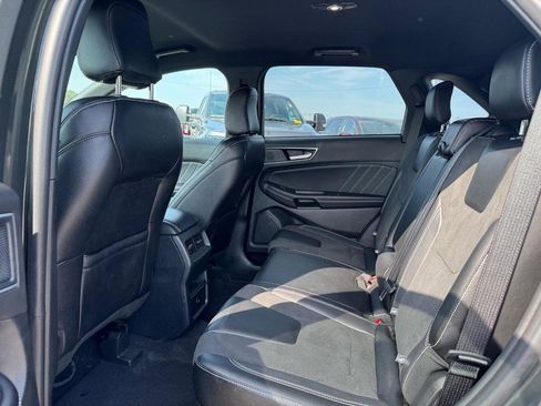 Used 2024 Ford Edge ST image 12