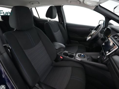 Used 2025 Nissan Leaf S FWD image 21